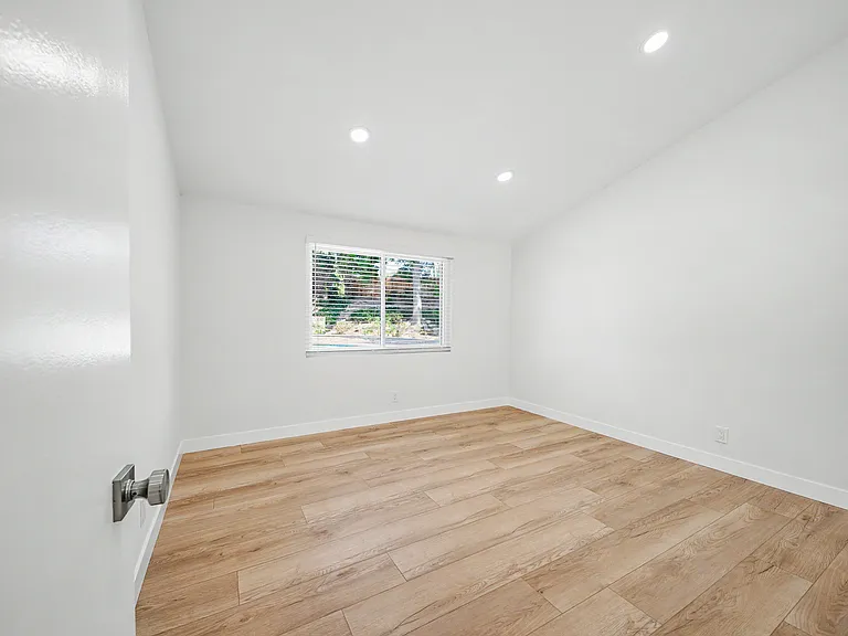 5604 Mason Ave — Photo 37