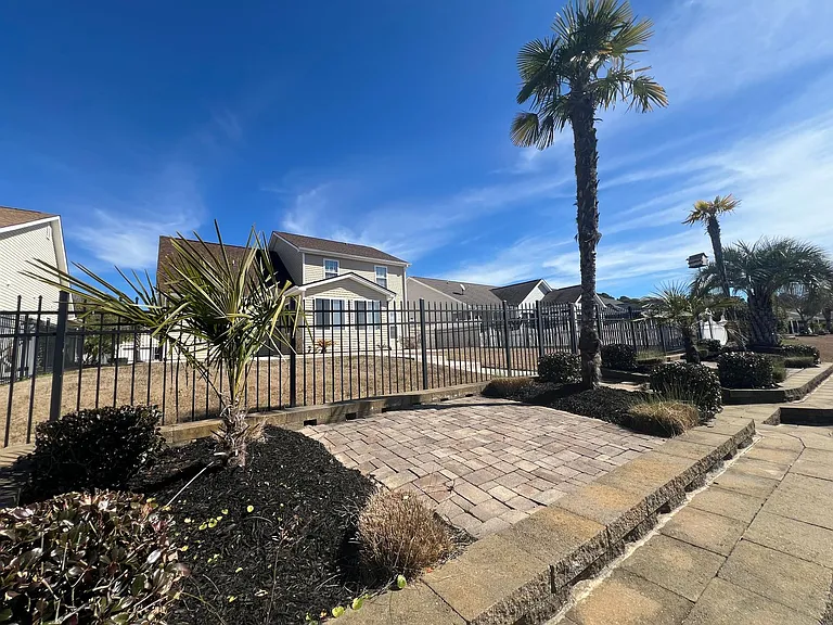 351 Vermillion Dr — Photo 39