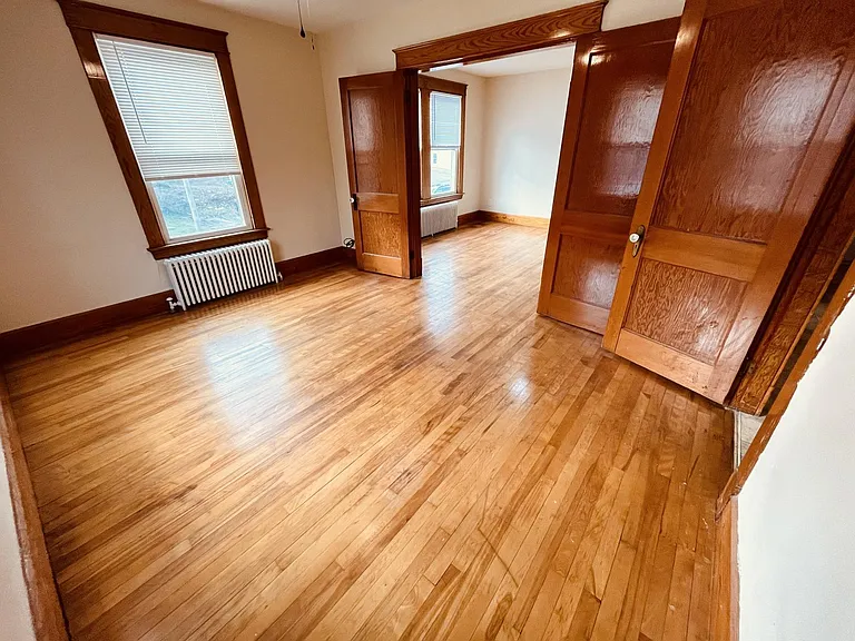 122 2nd St #3 — Photo 7