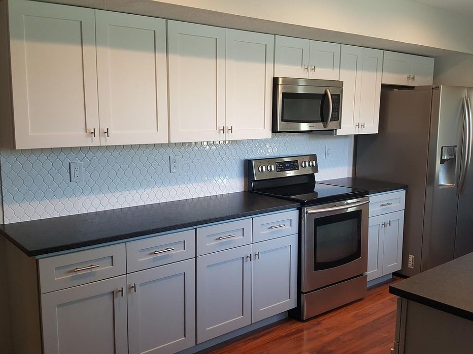 2nd image of 4129 Staghorn Cir S