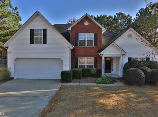 815 Winding Grove Ln, Loganville, GA 30052