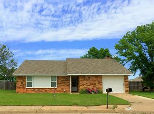 5240 Woodhaven East Dr, Wichita Falls, TX 76302