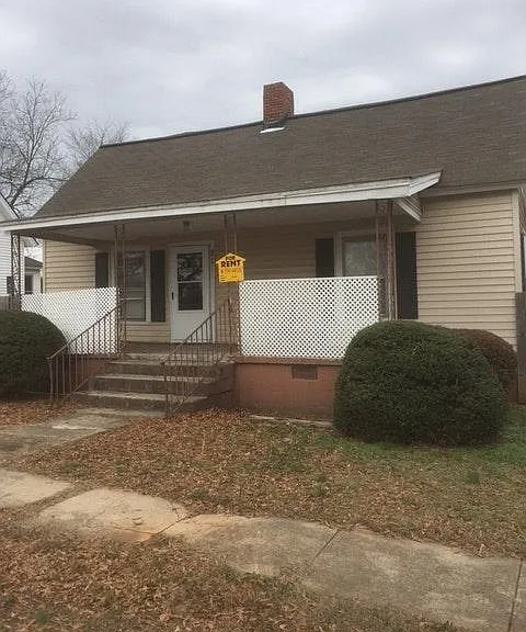 81 Wallace St — Photo 3