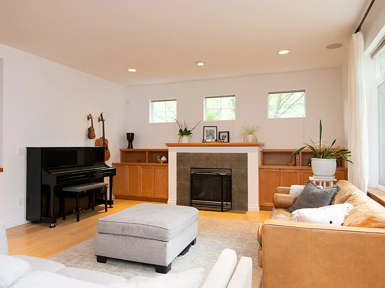 14513 Meridian Pl — Photo 6