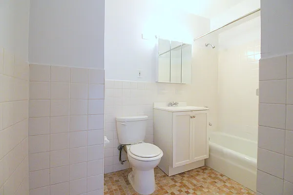 Rented by Corcoran | media 14