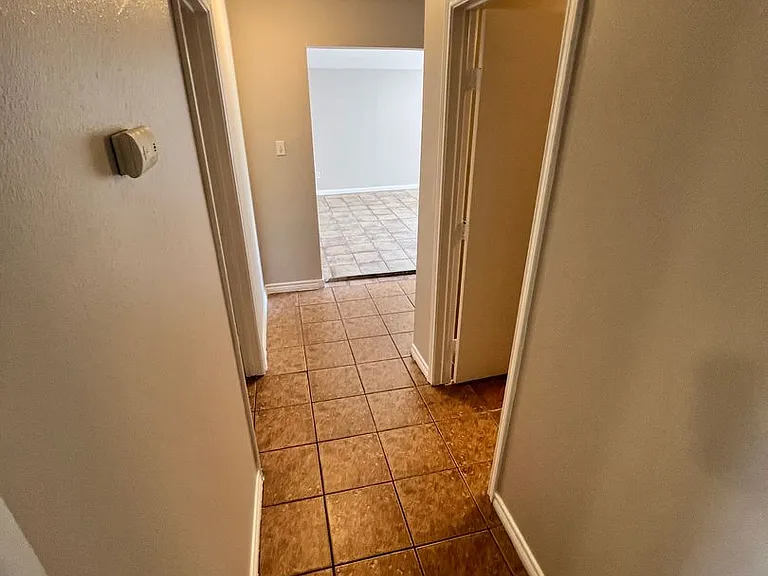 319 Harding Pl #2 — Photo 15