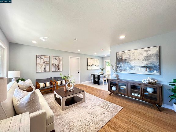 3rd image of 1192 Aspen Dr