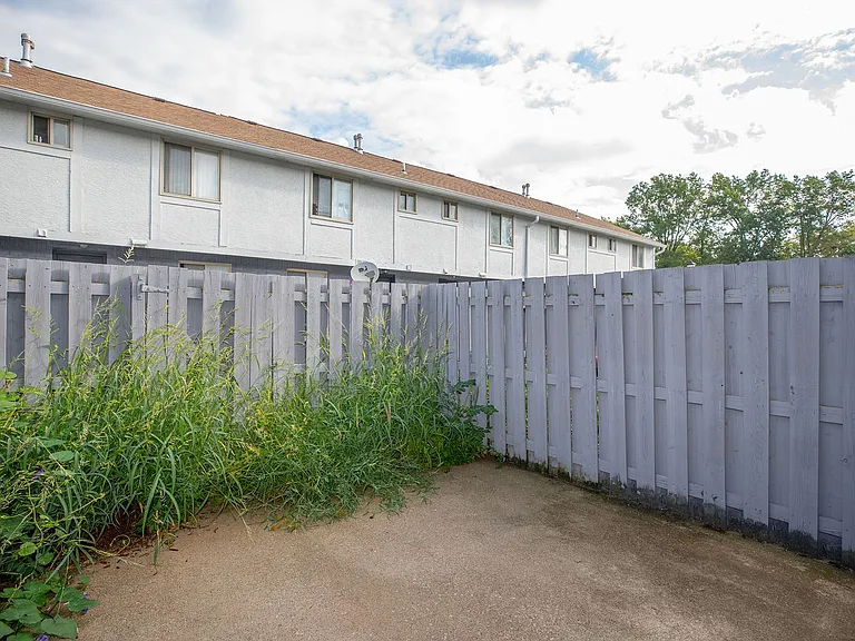 Townhomes at Fairways — Photo 39