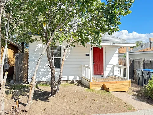 2509 Bent Ave Photo 1