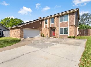 2405 Thistle Ct, Euless, TX 76039