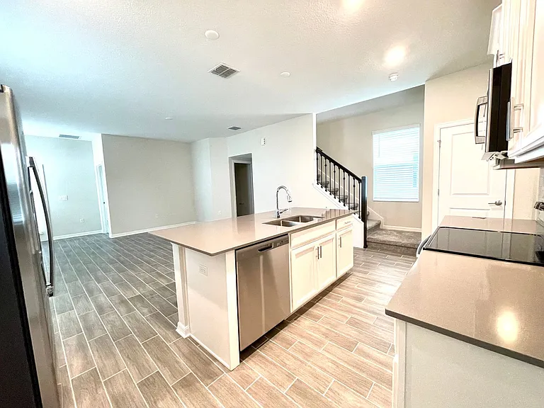 1387 Waverunner Ln — Photo 4
