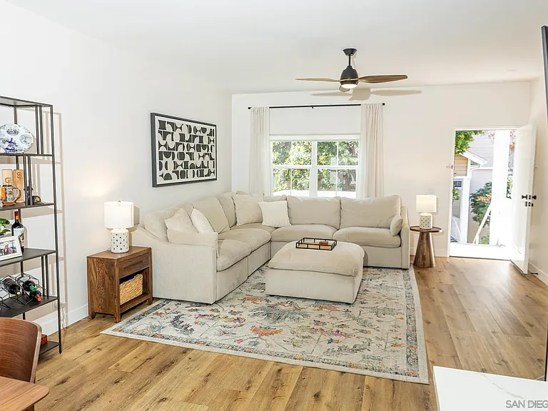 10060 Scripps Vista Way #33 — Photo 6