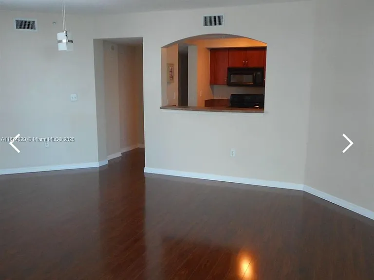 9201 Collins Ave #921 — Photo 8