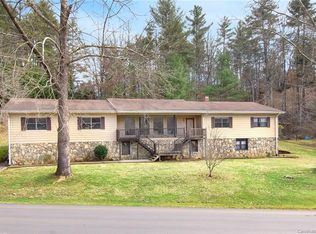 80 Pinecrest Rd, Mars Hill, NC 28754