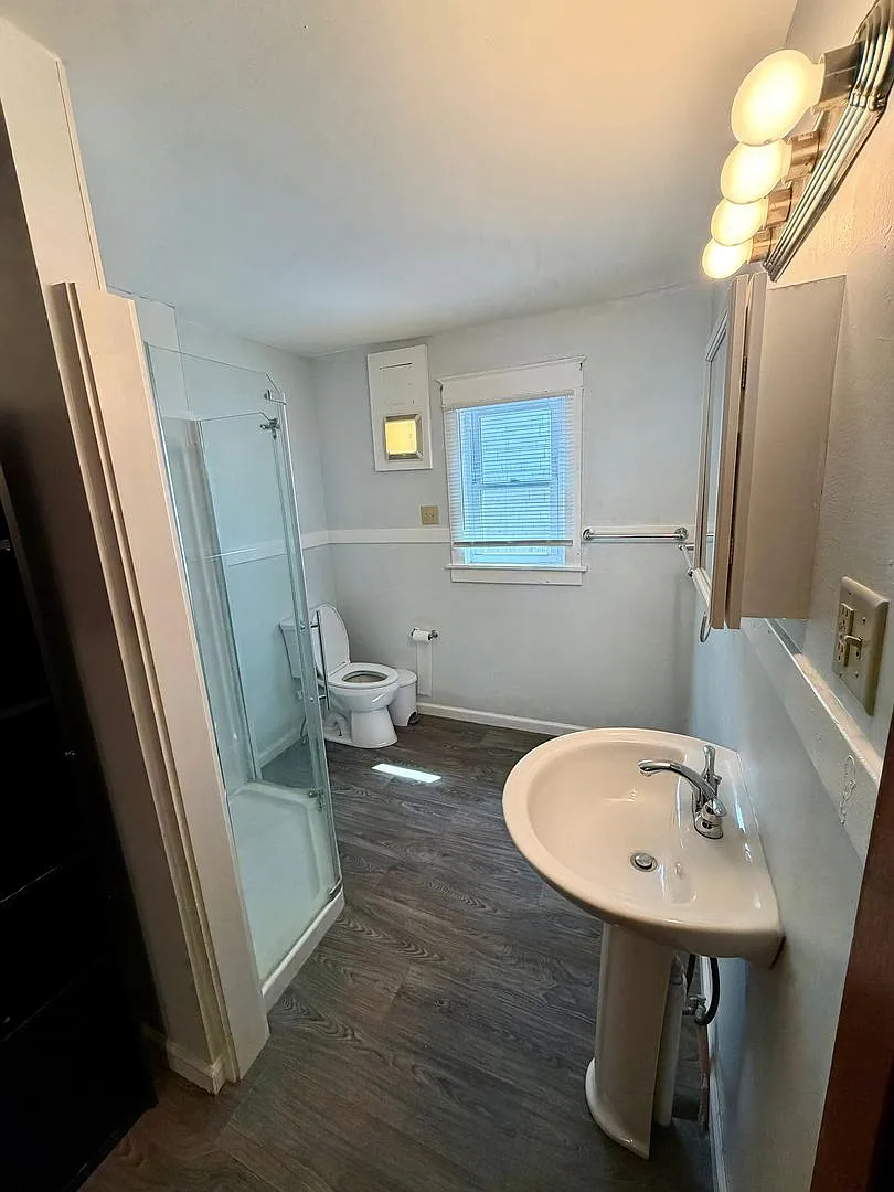 22 Mildred Ave — Photo 4
