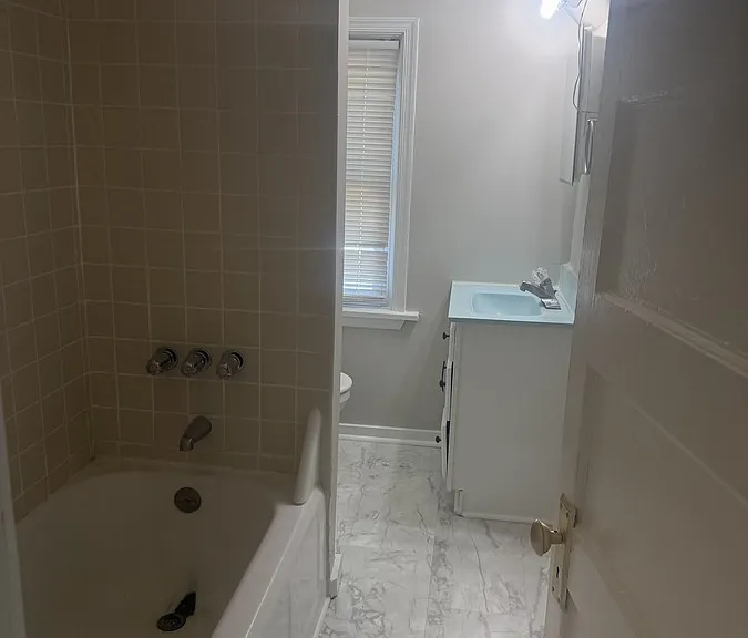 48 N Sproul Rd #3 — Photo 8