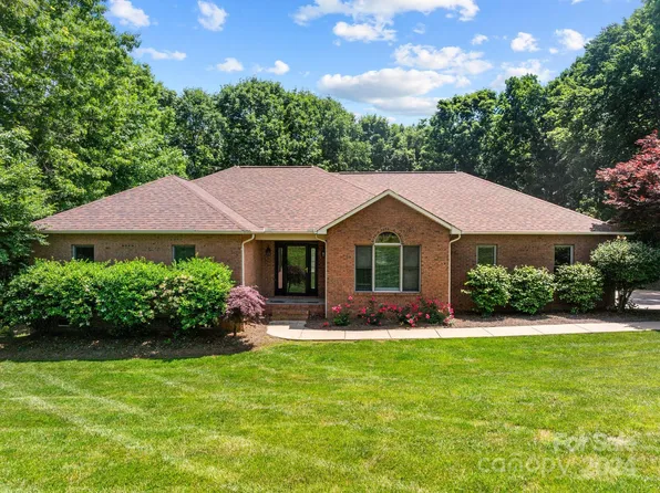 895 Corriher Springs Rd, China Grove, NC 28023