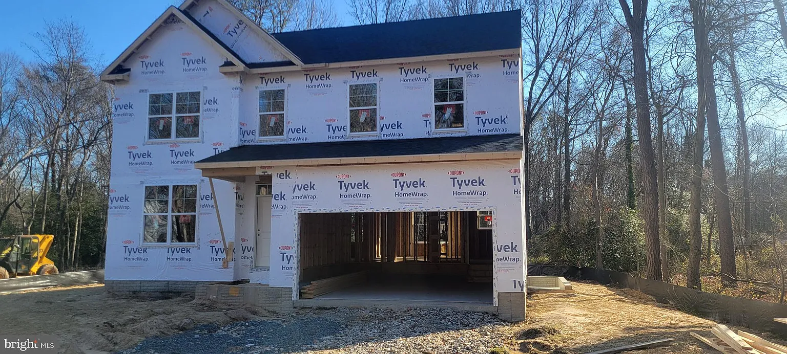 661 Powhatan Beach Rd photo 1