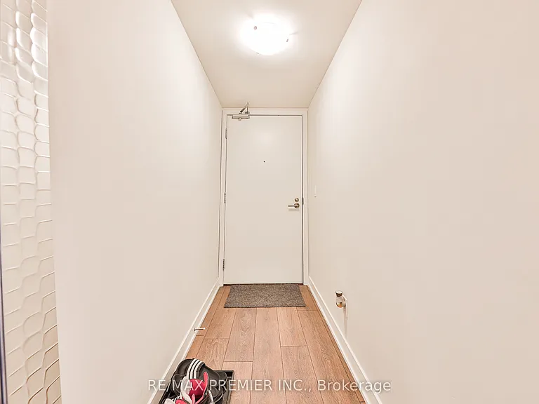 2 Sonic Way #610 — Photo 8
