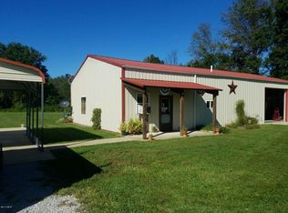 8379 Palmettoes Rd, Du Quoin, IL 62832