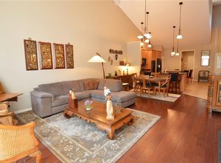 632 Sable Oaks Ln, Rochester, NY 14625