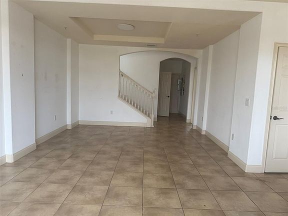 5th image of 2332 BELLA VISTA DRIVE