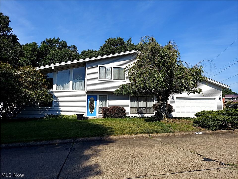 1st image of 1726 Forest Hills Dr