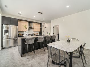 1405 Rivard St #2-504, Detroit, MI 48207