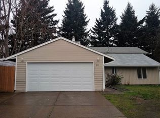210 SW Phyllis Ct, Gresham, OR 97030