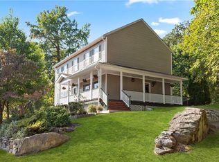 102 Devonshire Rd, Larchmont, NY 10538