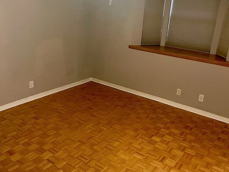 1626 Beverly Hills St — Photo 11