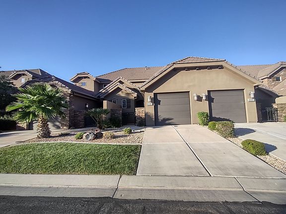 3rd image of 4205 E Torrey Pines Dr