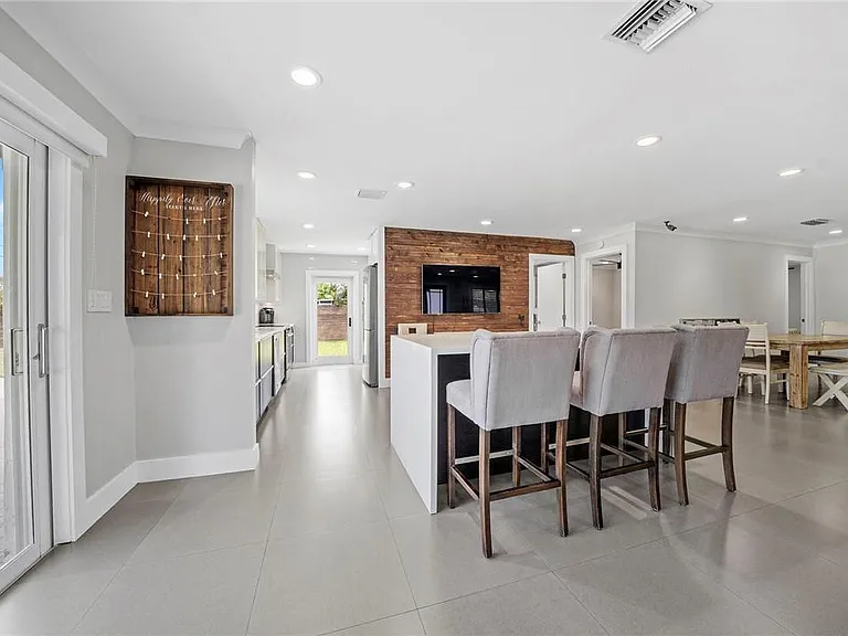 15276 Harrison Rd — Photo 9