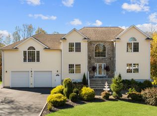 34 Birdseye Road, Shelton, CT 06484