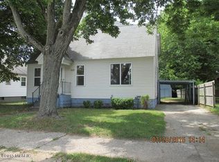 1273 Shonat St, Muskegon, MI 49442