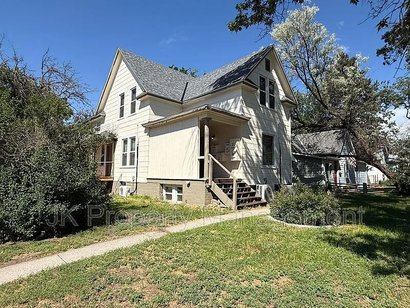 1 bed, 1.0 bath, $920 — Photo 2