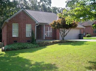 910 Golf Course Dr, Searcy, AR 72143