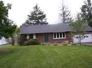 399 Howland Wilson Rd NE, Wilson, OH 44484