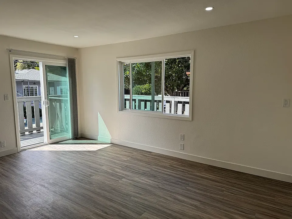1054 Fremont St (5)_01152026