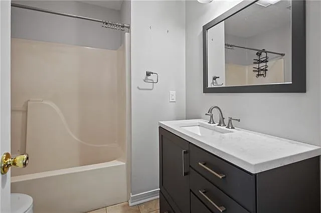 102 Woods Dr — Photo 12