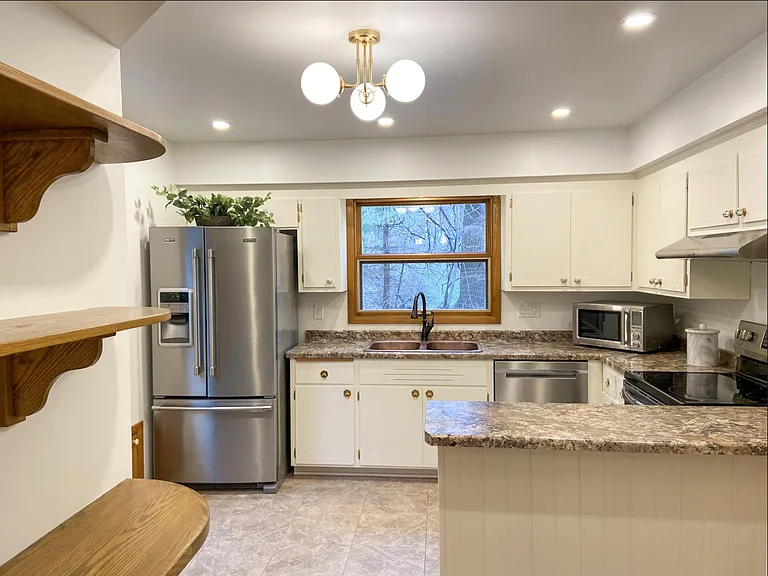 2131 Valkyrie Ct NW — Photo 16