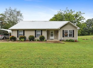 123 Thomas Dr, Columbia, TN 38401