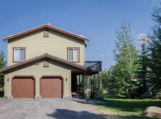 184 Waterford Ave, Mammoth Lakes, CA 93546