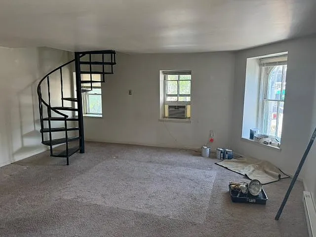 2 S Main St — Photo 2