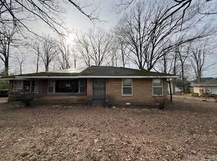 1903 Metzler Ln, Jonesboro, AR 72401