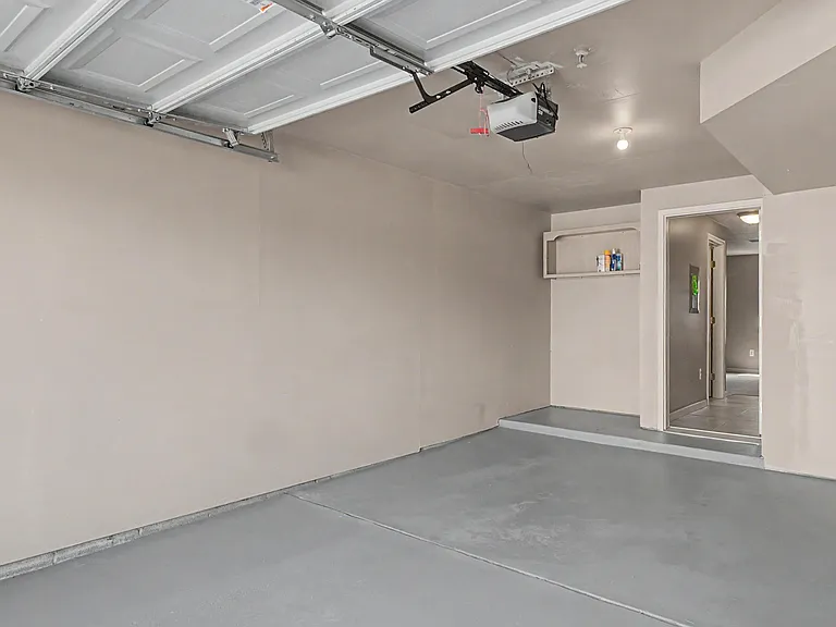 43018 Burlington Dr — Photo 36