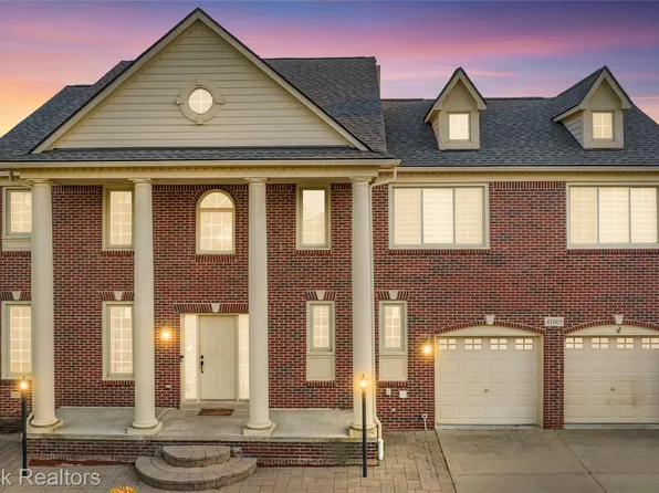 41605 Burroughs Ave, Novi, MI 48377