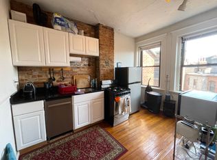 11 Charter St APT 6, Boston, MA 02113