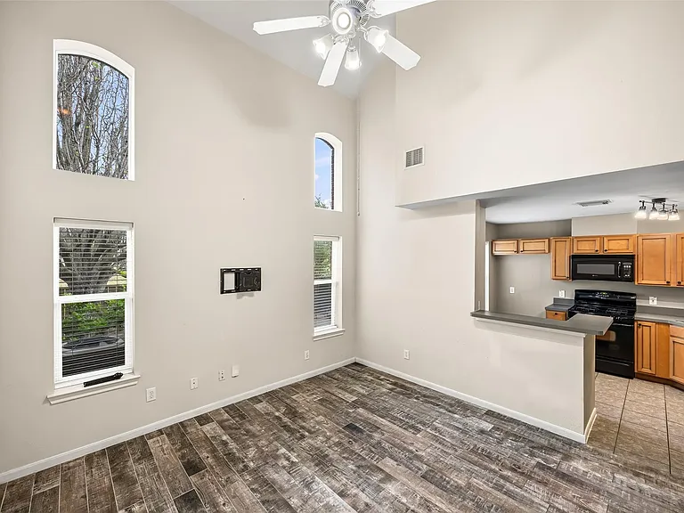 1651 Grable Cove Ln — Photo 11