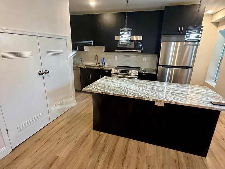 1701 Point Breeze Ave #1A — Photo 2